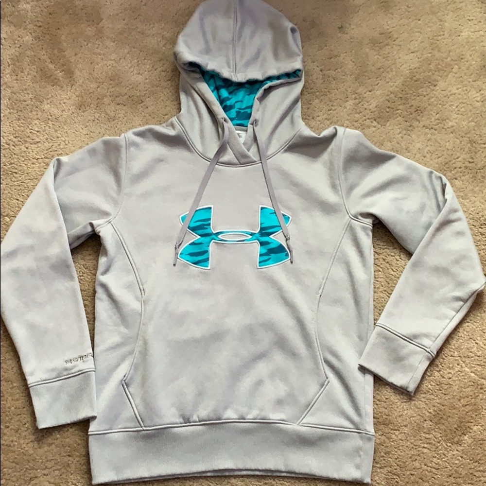 Women’s Small Under Armour sweatshirt